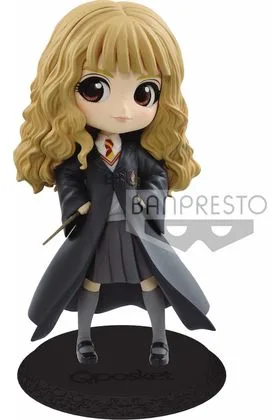 HERMIONE GRANGER CON VARITA COLOR CLARO FIGURA 14 CM HARRY POTTER Q POSKET
