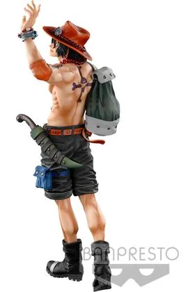 PORTGAS D. ACE (THE BRUSH) FIG 30 CM ONE PIECE WORLD COLOSSEUM 3 SUPER MASTER STARS PIECE