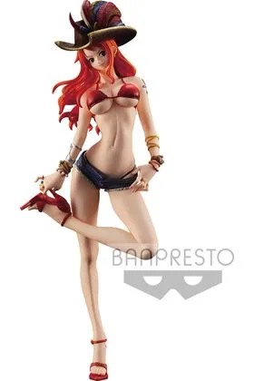 NAMI FIGURA 25 CM ONE PIECE FLAG DIAMOND SHIP