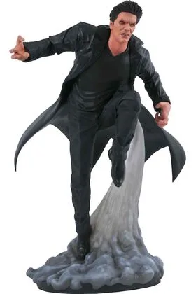 ANGEL VAMPIRO DIORAMA 25 CM PVC BUFFY THE VAMPIRE SLAYER GALLERY