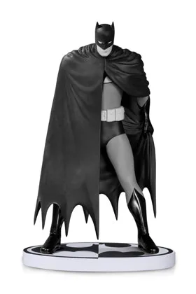 BATMAN B&N MAZZUCCHELLI ESTATUA 20 CM NUEVA EDICION UNIVERSO DC