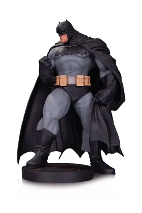 BATMAN BY ANDY KUBERT MINI ESTATUA 18 CM BATMAN DC DESIGNER SERIES