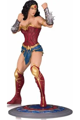 WONDER WOMAN ESTATUA PVC 22 CM DC CORE