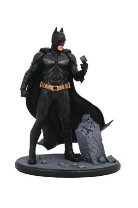 BATMAN DIORAMA PVC 23 CM DC MOVIE CLASSICS GALLERY THE DARK KNIGHT