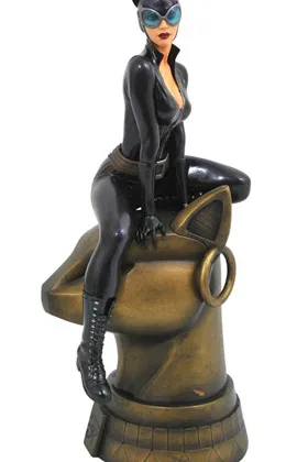 CATWOMAN FIGURA 23 CM PVC DIORAMA DC COMIC GALLERY UNIVERSO DC