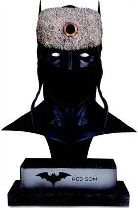 Capucha Batman Prop Réplica 23 CM Superman Red Son DC Gallery