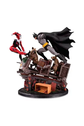 BATMAN VS HARLEY QUINN BATALLA 2¼ EDICION ESTATUA 44,5 CM UNIVERSO DC