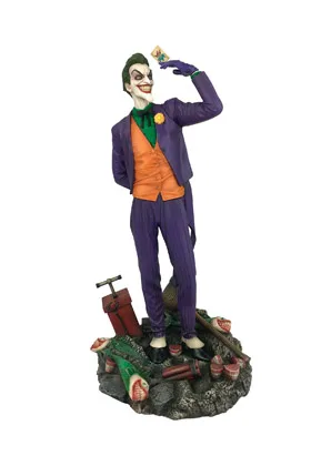 JOKER PVC DIORAMA ESTATUA 23 CM DC COMIC GALLERY