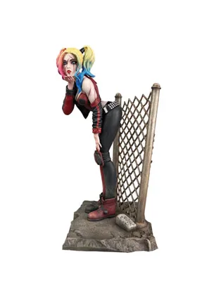 HARLEY QUINN DCEASED PVC DIORAMA ESTATUA 20 CM DC COMIC GALLERY