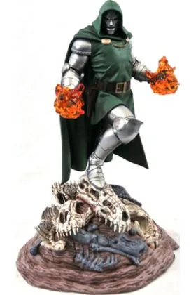 DOCTOR DOOM PVC DIORAMA 25,5 CM MARVEL GALLERY COMIC RE-RUN