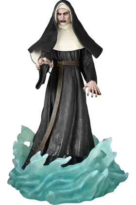 NUN GALLERY PVC ESTATUA