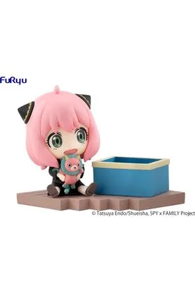 ANYA FORGER HOLD FIG. 7 CM SPY X FAMILY