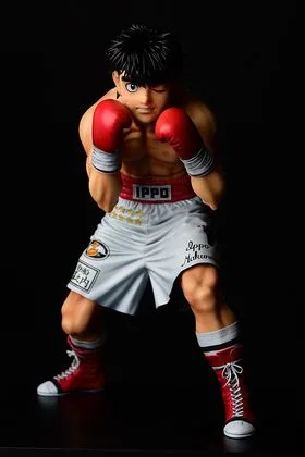 IPPO MAKUNOUCHI FIGHTING POSE DAMAGE VERSION FIGURA 26 CM HAJIME NO IPPO