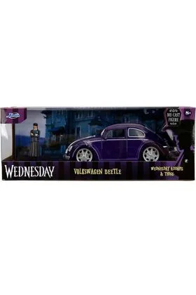Wednesday Adams & Thing & 1972 Volkswagen Beatle Set 1/24 Scale Wednesday