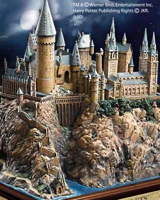 CASTILLO DE HOGWARTS ESCULTURA 30 CM RESINA, HARRY POTTER