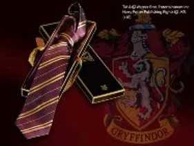 CASA GRYFFINDOR CORBATA DE SEDA EN CAJA DECORADA, HARRY POTTER