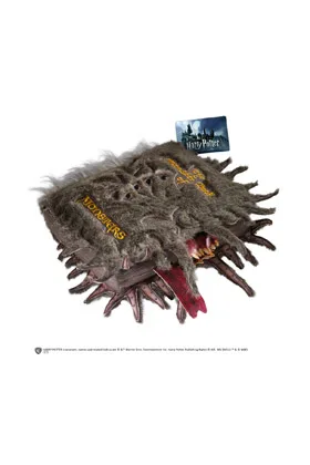 MONSTRUOSO LIBRO DE LOS MONSTRUOS PELUCHE 35 CM HARRY POTTER