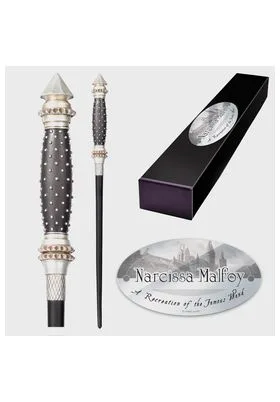 NARCISSA MALFOY VARITA CON CAJA Y PLACA DEIDENTIFICACION HARRY POTTER