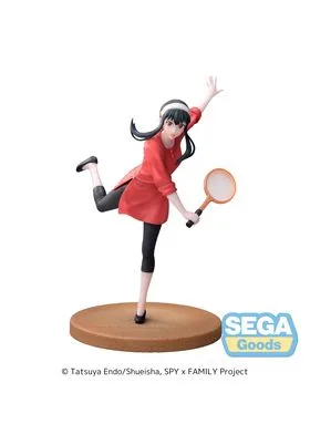 YOR FORGER TENNIS VERSION FIGURA 17,5 CM SPY X FAMILY LUMINASTA