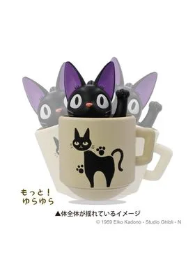 KIKI WITH MUG TENTETIESO FIG. 7,6 CM  NICKY LA APRENDIZ DE BRUJA