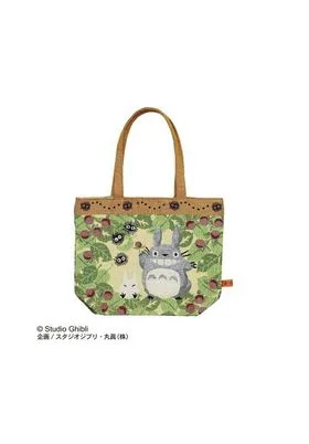 TOTORO GRIS BOSQUE DE FRESAS BOLSO CON ASAS 26X32 CM MI VECINO TOTORO